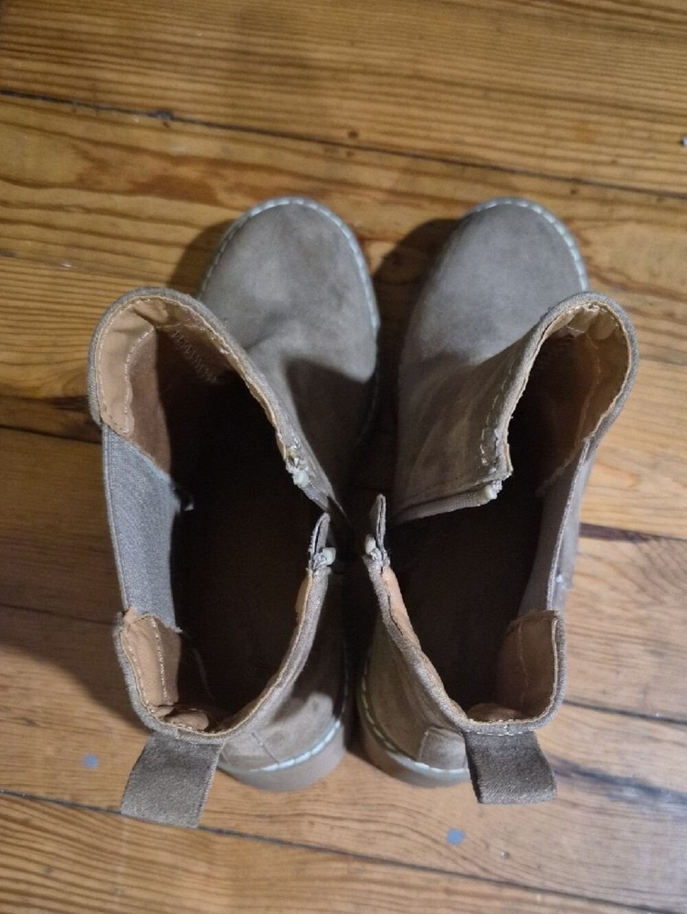 Universal Thread Booties - Picture 2 of 8